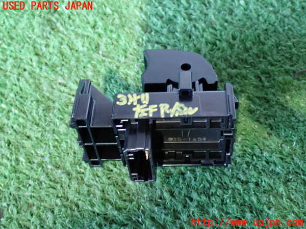 2UPJ-9234116245]カローラ クロス ハイブリッド(ZVG16)左前パワーウィンドウスイッチ 中古_2