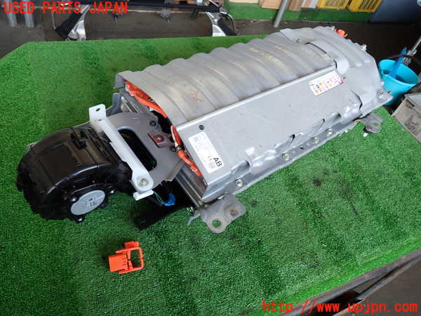 2UPJ-9234116911]カローラ クロス ハイブリッド(ZVG16)ハイブリッドバッテリー1 中古_2