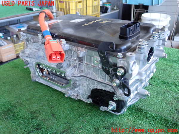 2UPJ-9234116916]カローラ クロス ハイブリッド(ZVG16)インバーターコンバーター 中古_3