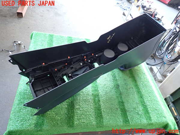 2UPJ-9234117540]カローラ クロス ハイブリッド(ZVG16)センターコンソール 中古_5