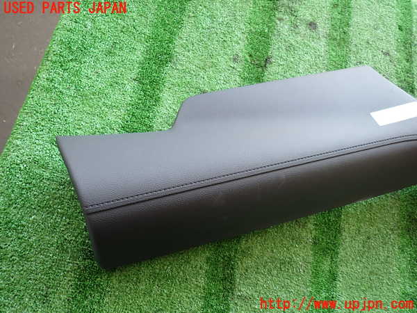 2UPJ-9234117692]カローラ クロス ハイブリッド(ZVG16)内装トリム類2 中古_3