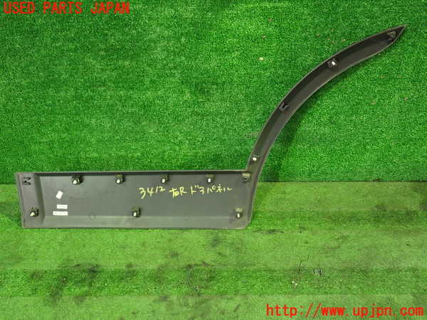 1UPJ-9234121292]シボレー・キャプティバ(型式不明)右後ドアパネル 中古_2