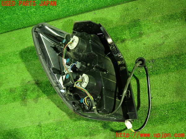 1UPJ-9234121530]シボレー・キャプティバ(型式不明)右テールランプ 中古_2