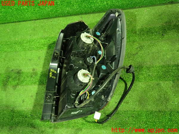 1UPJ-9234121536]シボレー・キャプティバ(型式不明)左テールランプ 中古_2