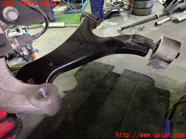 1UPJ-9234124295]シボレー・キャプティバ(型式不明)左フロントナックルハブ 中古_3