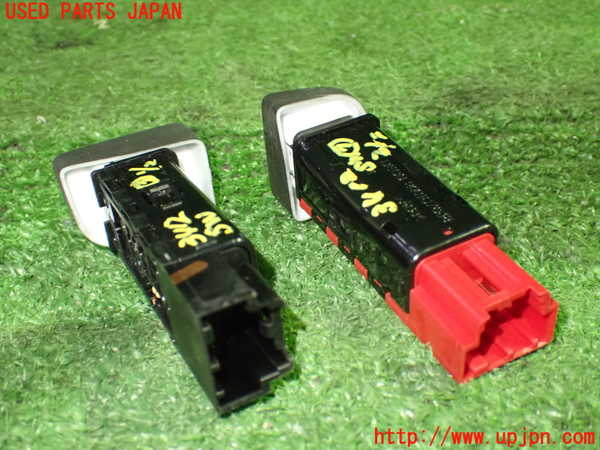 1UPJ-9234126312]シボレー・キャプティバ(型式不明)スイッチ7 中古_2