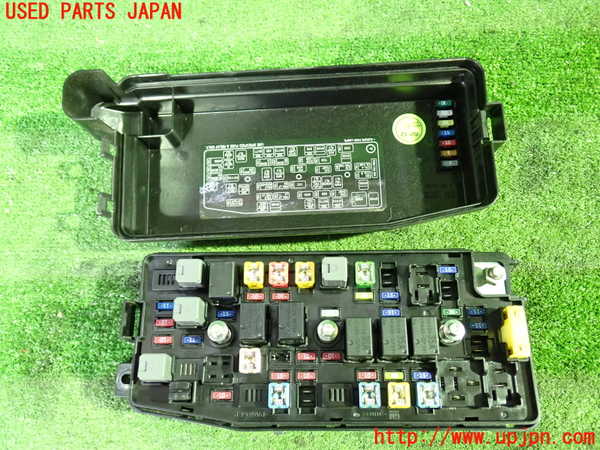 1UPJ-9234126742]シボレー・キャプティバ(型式不明)ヒューズボックス2 中古_3