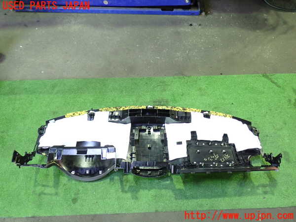 1UPJ-9234127505]シボレー・キャプティバ(型式不明)ダッシュボード 中古_4