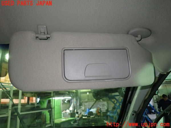 1UPJ-9234127625]シボレー・キャプティバ(型式不明)室内サンバイザー右側 中古_2