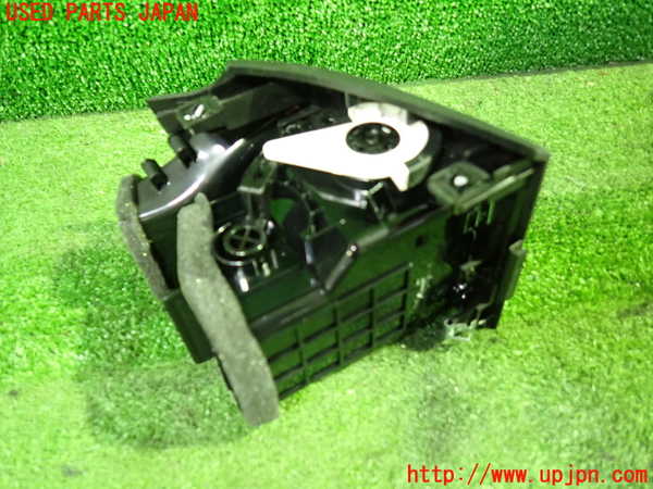 1UPJ-9234127527]シボレー・キャプティバ(型式不明)エアコン吹き出し口2 中古_2