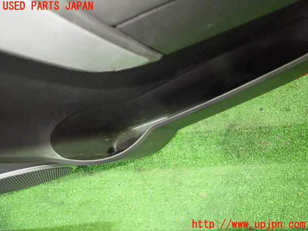 1UPJ-9234121234]シボレー・キャプティバ(型式不明)右前ドア内張り 中古_3