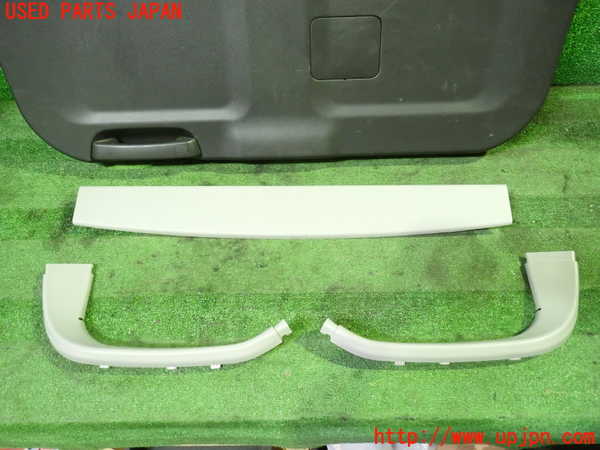 1UPJ-9234121578]シボレー・キャプティバ(型式不明)バックドア内張り 中古_3