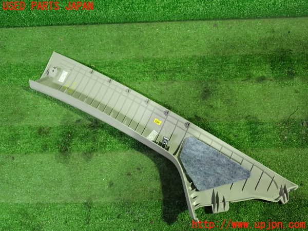 1UPJ-9234127655]シボレー・キャプティバ(型式不明)右フロントピラートリム 中古_2