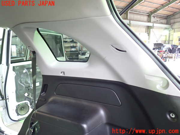 1UPJ-9234127675]シボレー・キャプティバ(型式不明)右リアピラートリム 中古_2