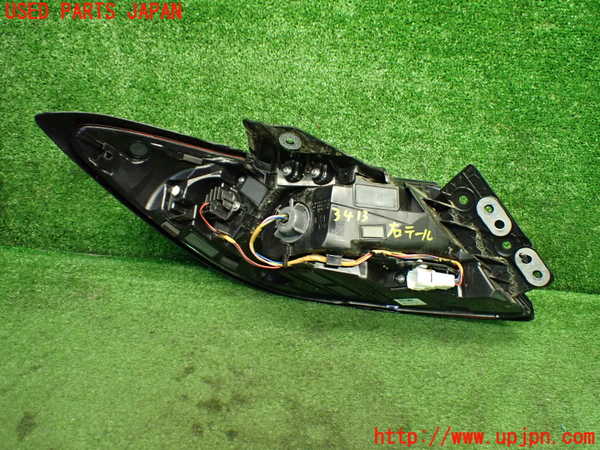 1UPJ-9234131530]GR86(BRZ)(ZN8)右テールランプ 中古_3