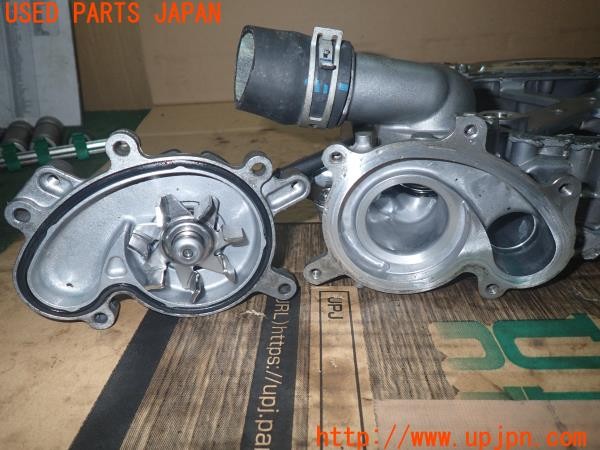 3UPJ=9234140125]GR86(BRZ)RZ(ZN8 C型)純正 オイルパンアッパー ウォーターポンプ付き 中古_2