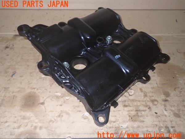 3UPJ=9234140150]GR86(BRZ)RZ(ZN8 C型)純正 13277AA54 バルブカバー左 助手席側 FA24 中古_2