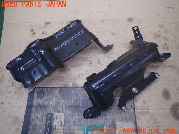 3UPJ=9234140158]GR86(BRZ)RZ(ZN8 C型)純正 インジェクターカバー FA24 中古_4