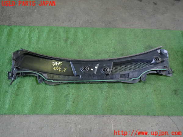 1UPJ-9234151190]ベンツ CLA180 C117(117342)カウルトップ 中古_3