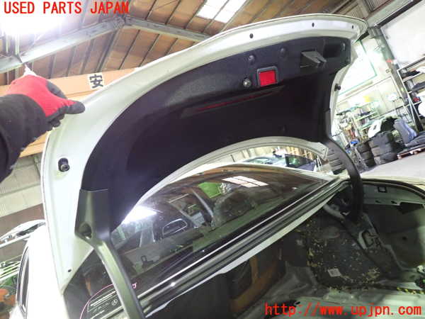 1UPJ-9234151500]ベンツ CLA180 C117(117342)トランク 中古_3