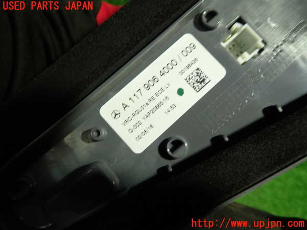 1UPJ-9234151530]ベンツ CLA180 C117(117342)右テールランプ 中古_3