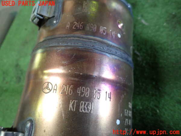 1UPJ-9234152661]ベンツ CLA180 C117(117342)触媒1 中古_2