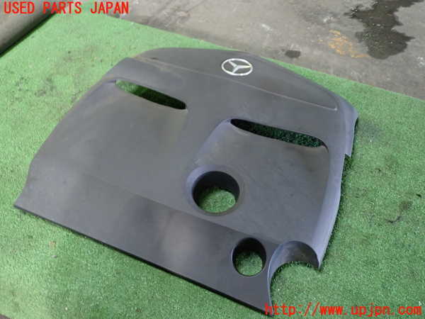 1UPJ-9234152160]ベンツ CLA180 C117(117342)エンジンアッパーカバー 中古_2