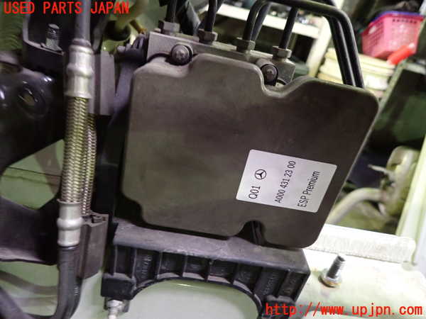 1UPJ-9234154040]ベンツ CLA180 C117(117342)ABSアクチュエーター 中古_2