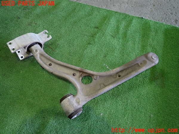 1UPJ-9234155176]ベンツ CLA180 C117(117342)右フロントロアアーム1 中古_2