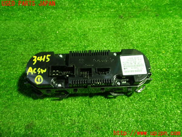 1UPJ-9234156066]ベンツ CLA180 C117(117342)エアコンスイッチ1 中古_3