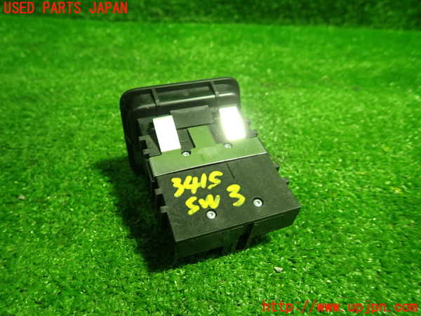 1UPJ-9234156308]ベンツ CLA180 C117(117342)スイッチ3 中古_3