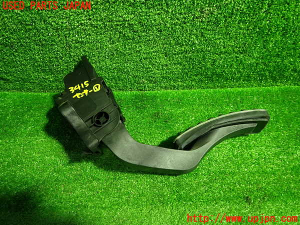 1UPJ-9234156381]ベンツ CLA180 C117(117342)センサー1 中古_3