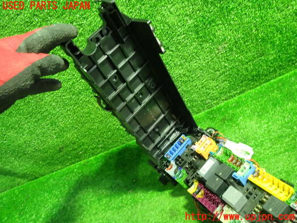 1UPJ-9234156742]ベンツ CLA180 C117(117342)ヒューズボックス2 中古_3