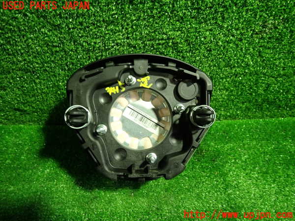 1UPJ-9234157865]ベンツ CLA180 C117(117342)運転席側エアバッグカバー 中古_3