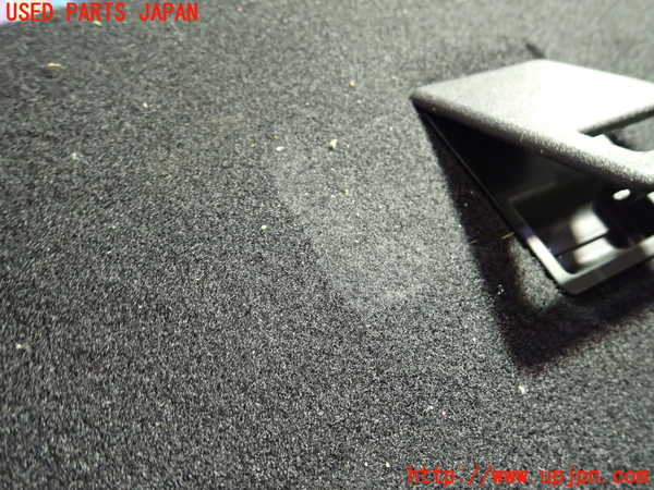 1UPJ-9234157771]ベンツ CLA180 C117(117342)ラゲッジトレイ1 中古_2