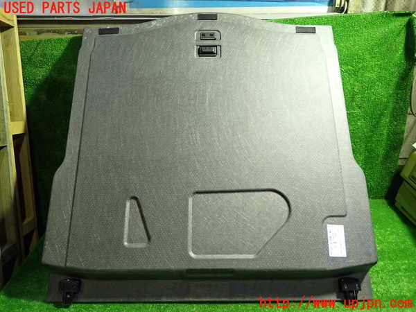 1UPJ-9234157771]ベンツ CLA180 C117(117342)ラゲッジトレイ1 中古_4