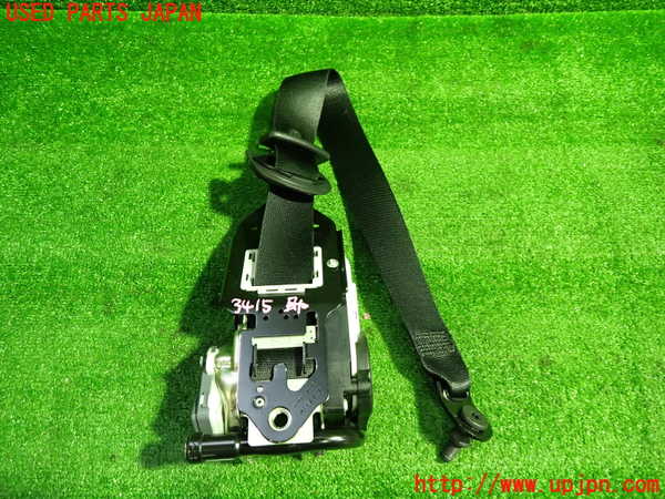 1UPJ-9234157075]ベンツ CLA180 C117(117342)助手席シートベルト 中古_3