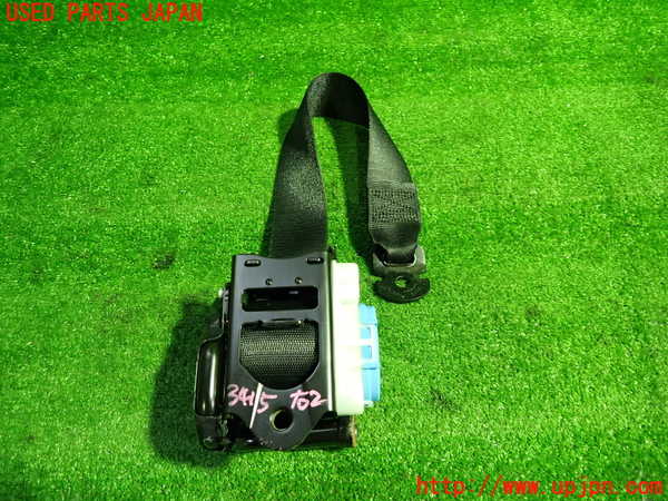 1UPJ-9234157155]ベンツ CLA180 C117(117342)右2列目シートベルト 中古_3