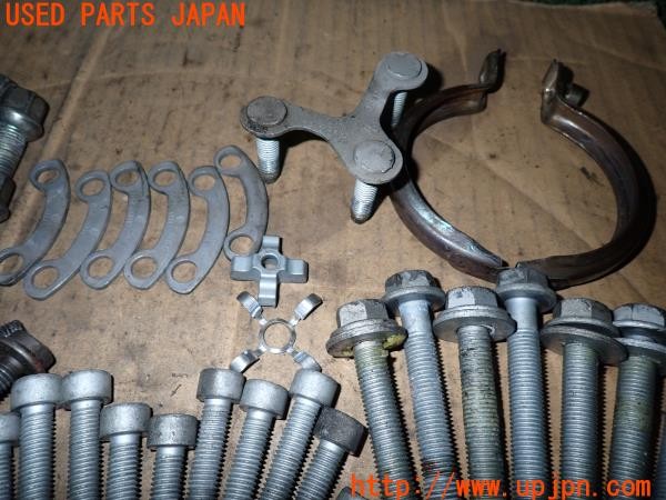 3UPJ=9234160720]アウディ TT クーペ(FVCHH 8S型)ネジ・ナット・ステー類 セット ジャンク_2