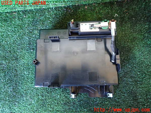 1UPJ-9234167841]アウディ・TT クーペ(FVCHH)小物入れ1 中古_2