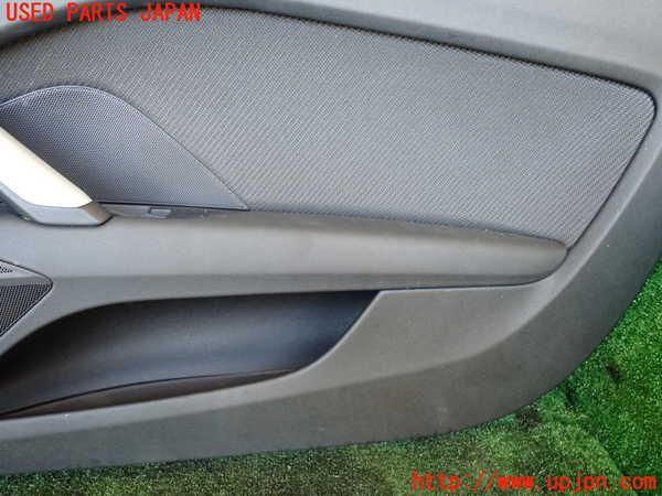 1UPJ-9234161234]アウディ・TT クーペ(FVCHH)右ドア内張り 中古_3