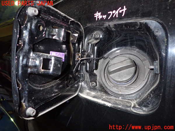 1UPJ-9234171690]ハリアー(ZSU60W)フューエルリッド 中古_2