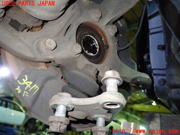1UPJ-9234174290]ハリアー(ZSU60W)右フロントナックルハブ 中古_2