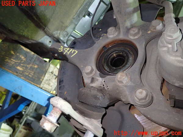 1UPJ-9234174295]ハリアー(ZSU60W)左フロントナックルハブ 中古_2