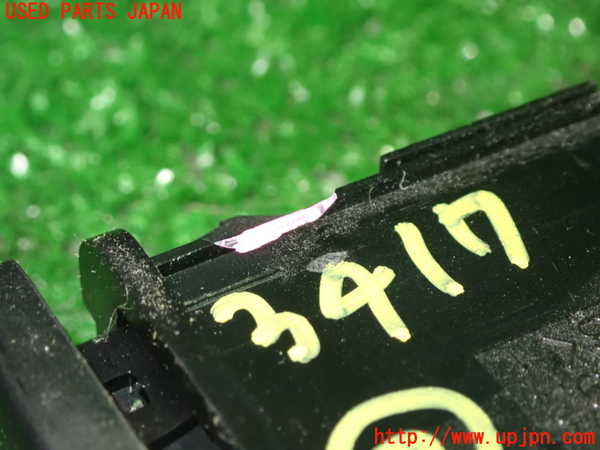 1UPJ-9234176307]ハリアー(ZSU60W)スイッチ2 中古_2