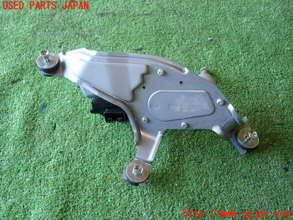 1UPJ-9234176775]ハリアー(ZSU60W)リアワイパーモーター 中古_3
