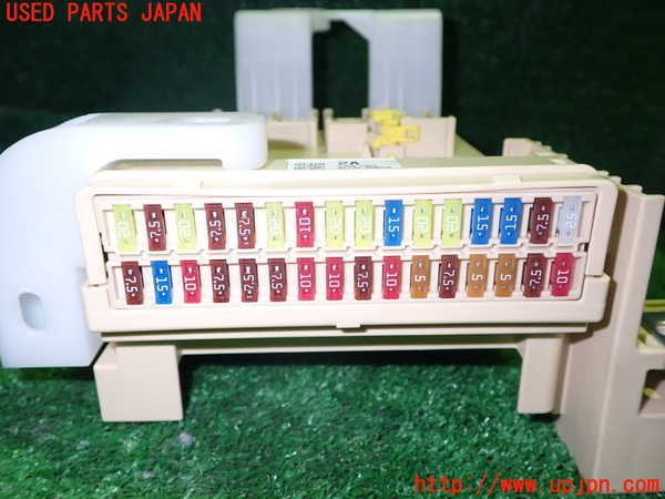 1UPJ-9234176741]ハリアー(ZSU60W)ヒューズボックス1 中古_3
