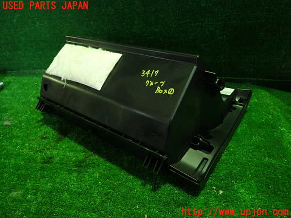 1UPJ-9234177516]ハリアー(ZSU60W)グローブボックス1 中古_3