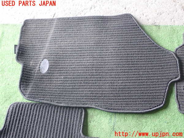 1UPJ-9234177800]ハリアー(ZSU60W)フロアマット 中古_3