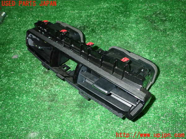 1UPJ-9234177528]ハリアー(ZSU60W)エアコン吹き出し口3 中古_2